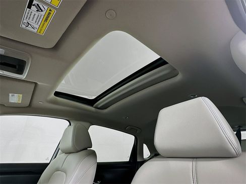 Certified 2026 Honda HR-V EX-L image 11