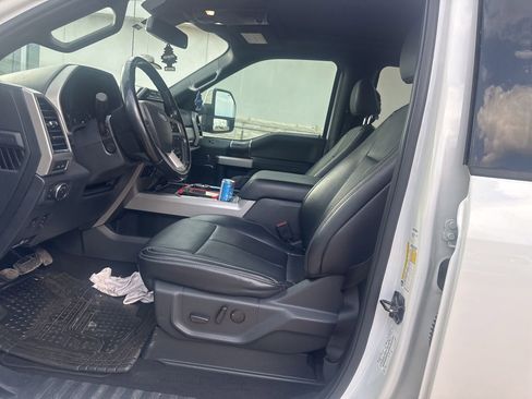 Used 2022 Ford F250 Lariat w/ Lariat Ultimate Package AWD/4WD image 9