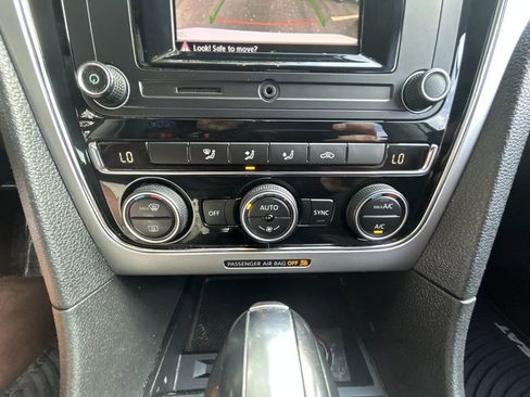 Used 2016 Volkswagen Passat 1.8T S image 19