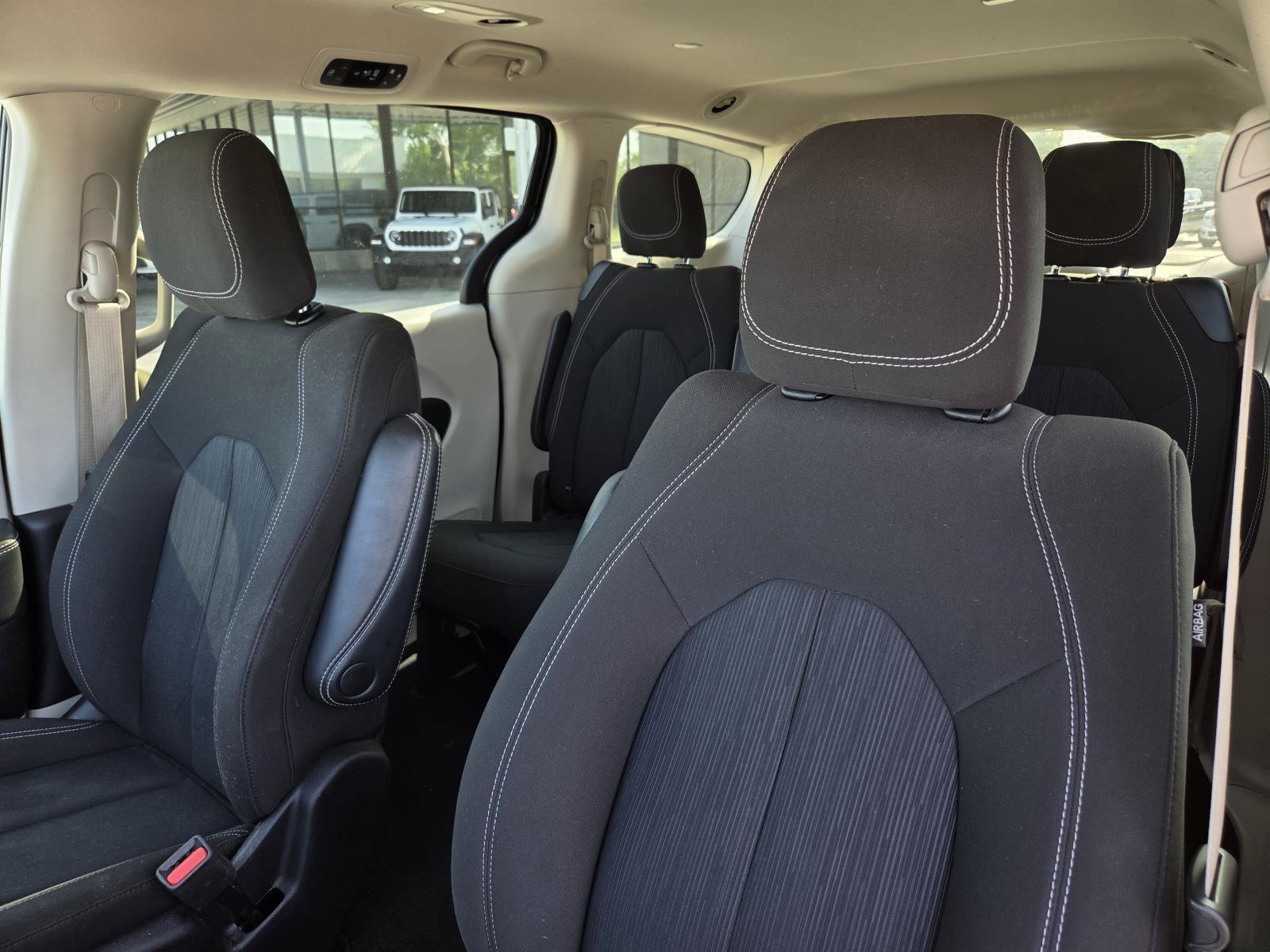 Used 2023 Chrysler Voyager LX FWD image 29