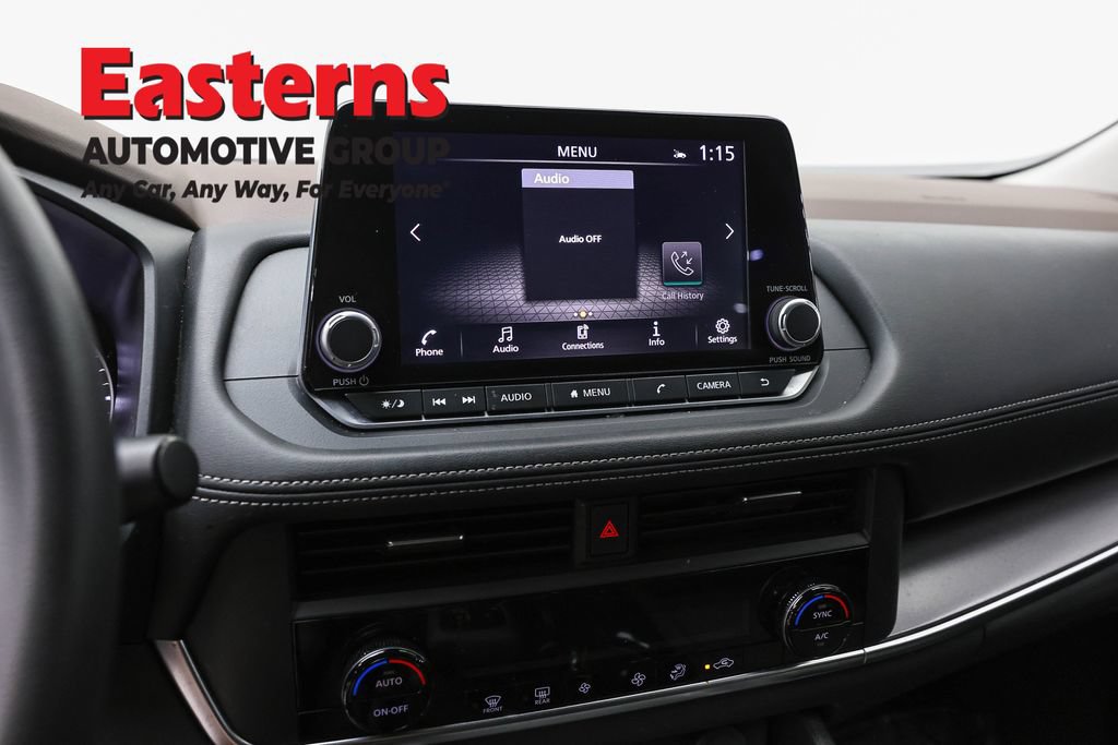 Used 2023 Nissan Rogue SV AWD/4WD image 19