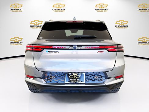 Used 2025 Chevrolet Equinox EV RS FWD image 6