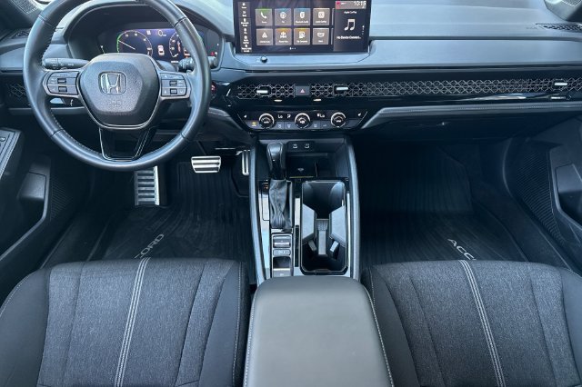 Used 2025 Honda Accord Sport image 17