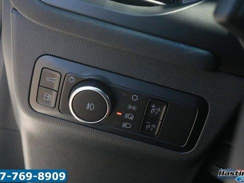 Used 2024 Ford Escape SE image 24