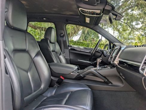 Used 2014 Porsche Cayenne AWD/4WD image 14