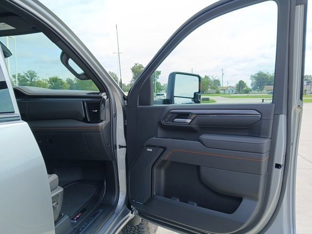 Certified 2026 GMC Sierra 3500 AT4 w/ AT4 Premium Plus Package AWD/4WD image 37