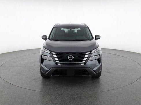 Used 2025 Nissan Rogue SV FWD image 2