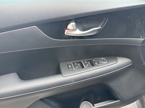 Certified 2024 Kia Forte GT-Line FWD image 23