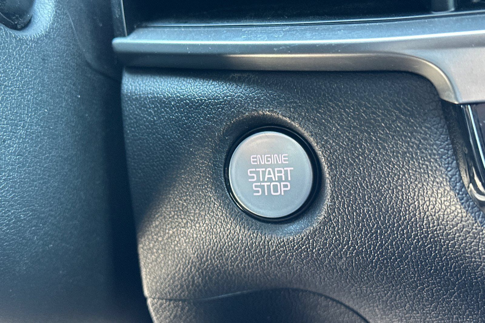 Used 2024 Kia Sorento S FWD image 29