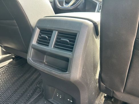 Used 2022 Volkswagen Atlas Cross Sport SEL R-Line image 42