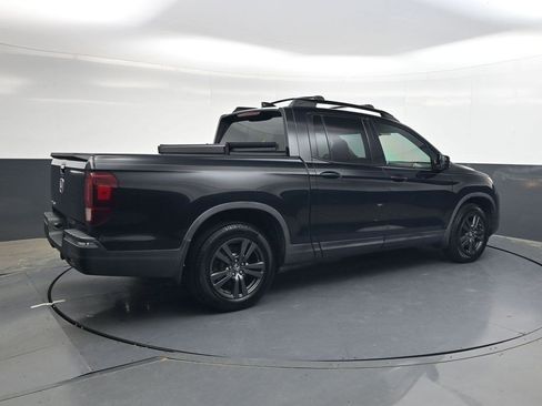 Used 2017 Honda Ridgeline Sport image 4