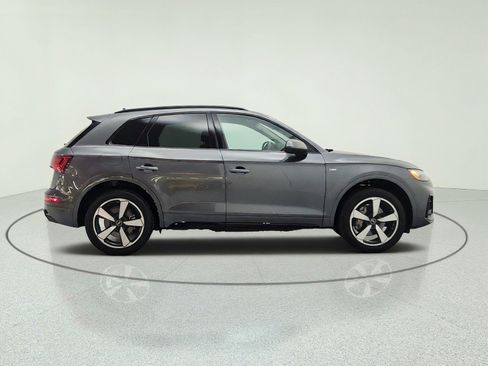 Used 2023 Audi Q5 2.0T Premium Plus w/ Premium Plus Package AWD/4WD image 4