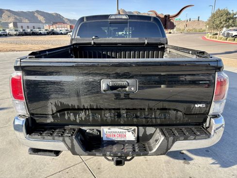 Used 2023 Toyota Tacoma TRD Off-Road image 4