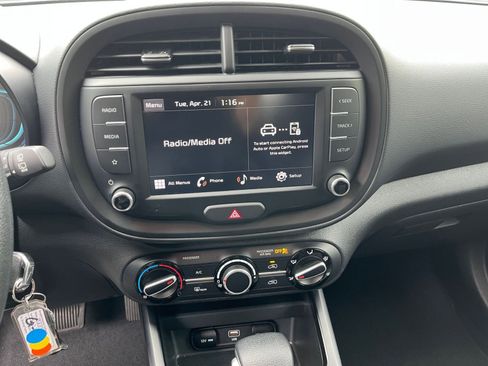 Used 2025 Kia Soul LX w/ LX Technology Package image 17