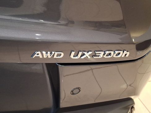 New 2026 Lexus UX 300h AWD image 15