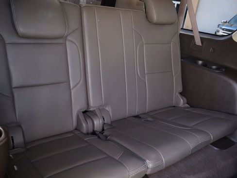 Used 2018 GMC Yukon XL Denali w/ Denali Ultimate Package AWD/4WD image 32