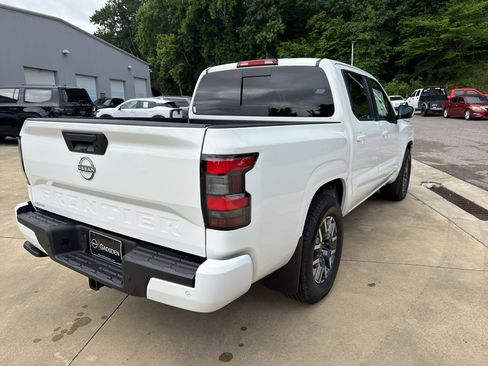 New 2026 Nissan Frontier SV RWD image 4