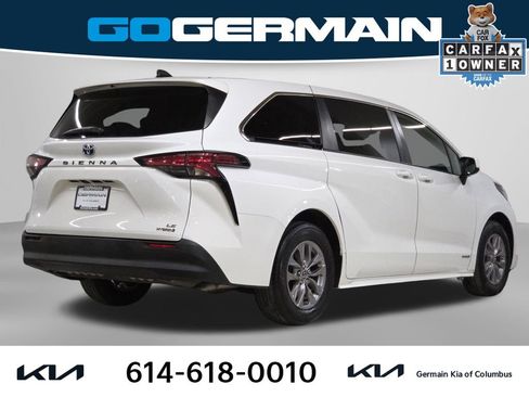 Used 2021 Toyota Sienna LE image 8