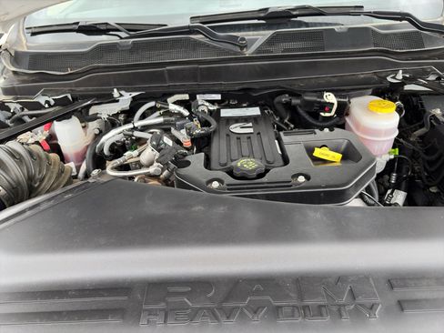 Used 2025 RAM 2500 Big Horn AWD/4WD image 29