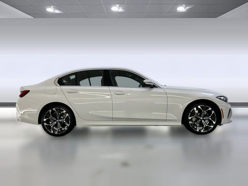 Used 2026 BMW 330i Sedan w/ Premium Package RWD image 7