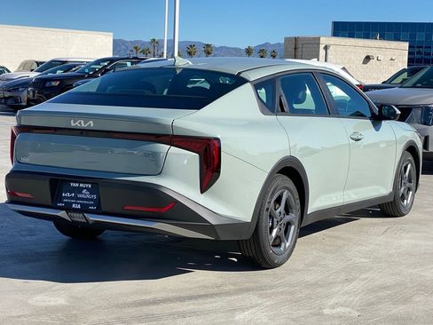 New 2026 Kia K4 LXS image 3