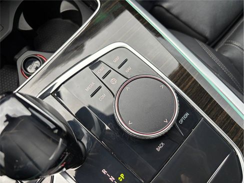 Used 2019 BMW X5 xDrive40i w/ Convenience Package image 38