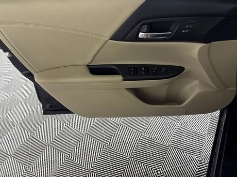 Used 2013 Honda Accord EX-L image 9