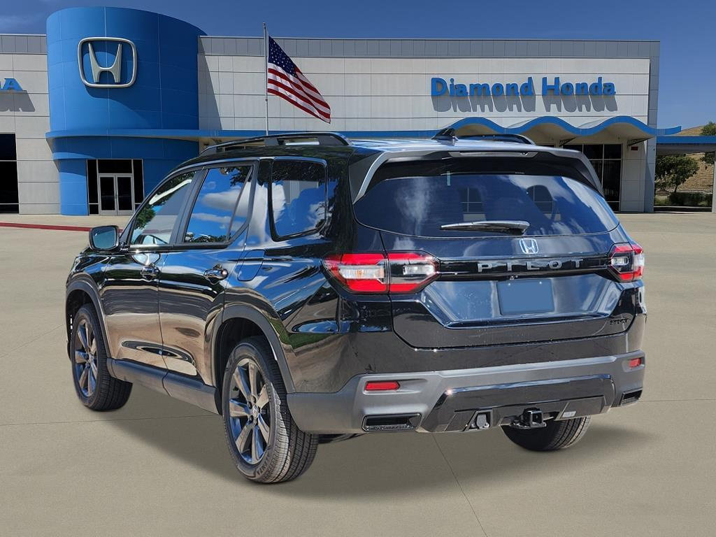 New 2026 Honda Pilot Sport image 2