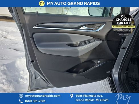 Used 2021 Buick Enclave Essence w/ Sound and Sites Package image 10