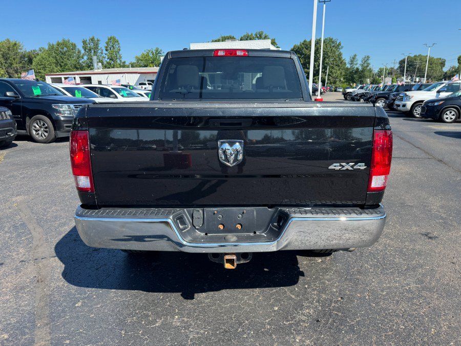 Used 2019 RAM 1500 ST w/ SXT Appearance Group AWD/4WD image 3