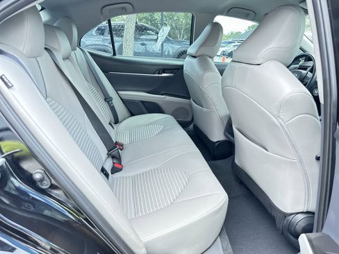 Used 2023 Toyota Camry SE FWD image 17