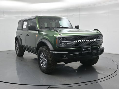 Certified 2025 Ford Bronco Badlands AWD/4WD image 24