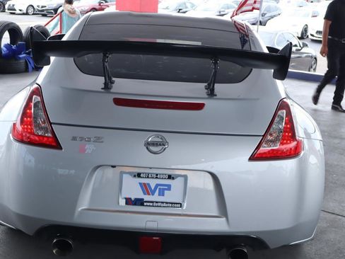 Used 2019 Nissan 370Z Coupe RWD image 6