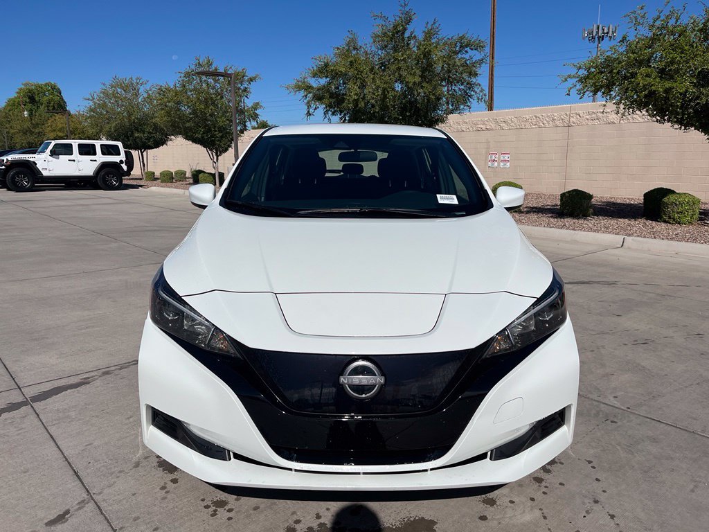 Used 2025 Nissan Leaf S FWD image 2