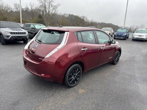 Used 2017 Nissan Leaf S image 8