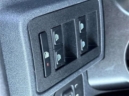 Used 2021 Ford Bronco Badlands image 25