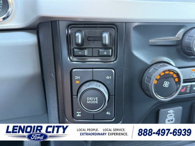New 2026 Ford F250 XLT w/ XLT Premium Package AWD/4WD image 27