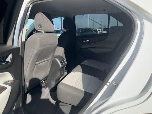 Used 2020 Chevrolet Equinox LT w/ Driver Convenience Package image 26