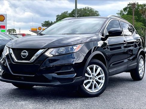 Used 2020 Nissan Rogue Sport SV FWD image 1