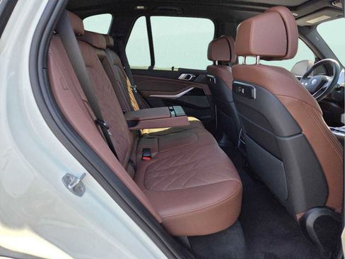 New 2026 BMW X5 xDrive40i AWD/4WD image 17