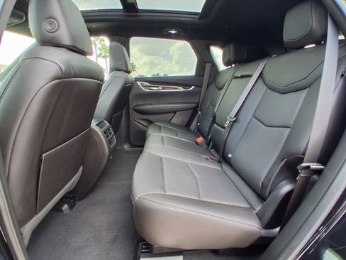 Used 2022 Cadillac XT5 Premium Luxury w/ Technology Package image 17