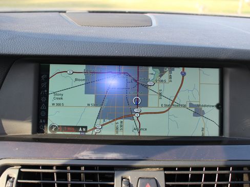 Used 2011 BMW 535i xDrive Sedan image 27