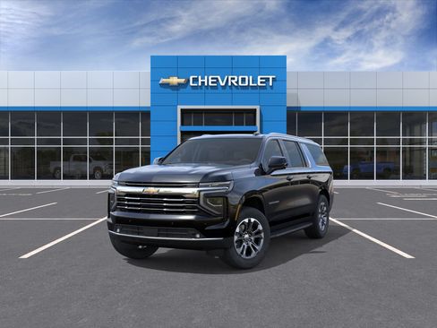 New 2026 Chevrolet Suburban LT w/ Comfort Package AWD/4WD image 32