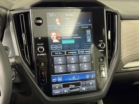 Certified 2025 Subaru Forester Premium AWD/4WD image 26