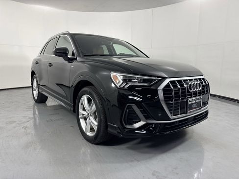Used 2022 Audi Q3 2.0T Premium Plus w/ Premium Plus Package AWD/4WD image 27