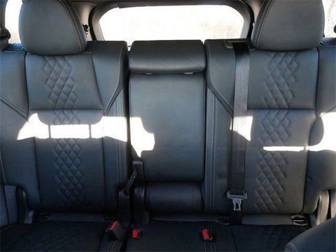 Used 2025 Mitsubishi Outlander SEL Black Edition image 14