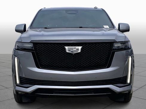 Used 2021 Cadillac Escalade Sport w/ Driver Assist Tech Package image 4