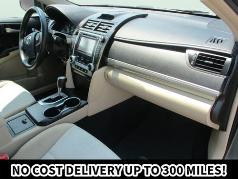 Used 2012 Toyota Camry LE FWD image 15