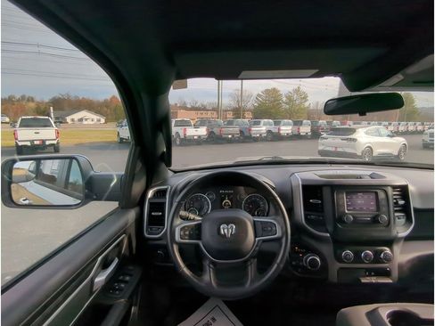 Used 2023 RAM 1500 Big Horn image 14