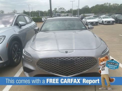 Used 2024 Genesis G70 2.5T image 2